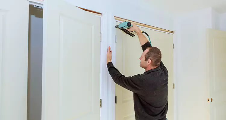 Top Rated Door Fixing ServiceFixing Garage Door Track in Port St. Lucie, FL