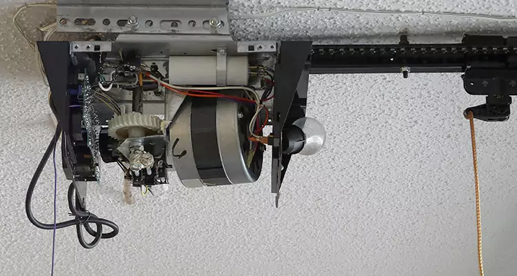 Garage Door Motor Replacement in Port St. Lucie, FL